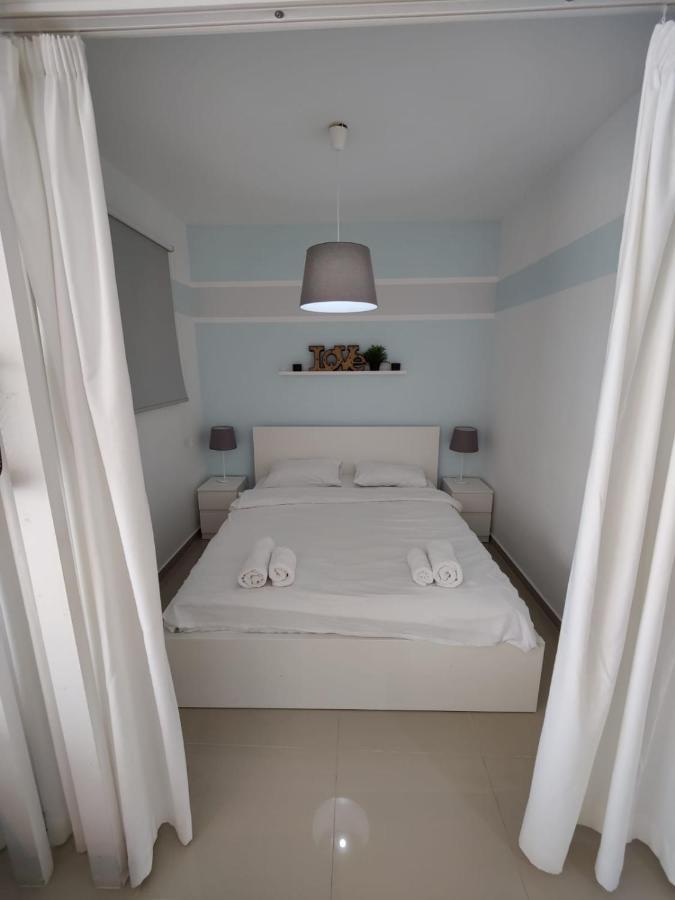 Tiberius Pool Apartments In Caesar Resort & Spa Trikomo Eksteriør billede